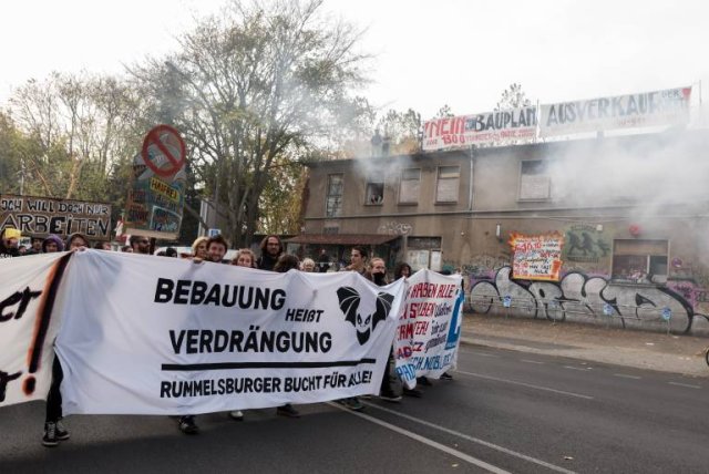 Mehr als eine Disco: Das »About Blank« am Ostkreuz, hier 2018 bei einem Protest gegen die Bebauungspläne für die nahe Rummelsburger Bucht