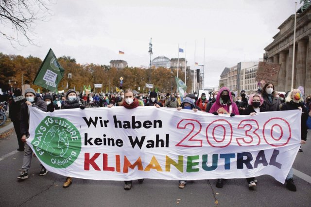 Mehr Tempo beim Klimaschutz: Das forderte auch Fridays for Future beim Klimastreik 2021 in Berlin.