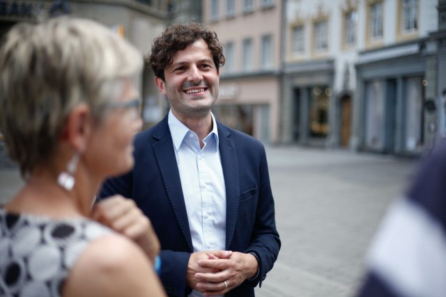Luigi Pantisano beim OB-Wahlkampf in Konstanz. In der ersten Runde erhielt er die meisten Stimmen.