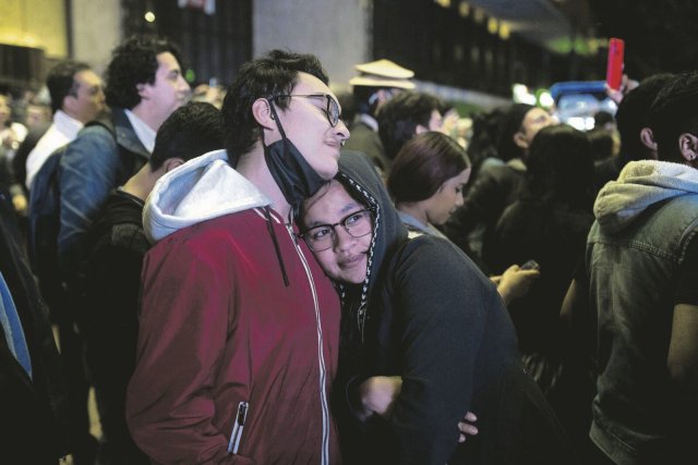 Petro verspricht Politik der Liebe: spannungsvolle Vorfreude am Wahlabend in Bogotá