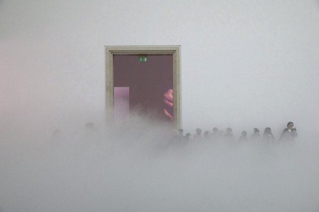 Auf interessante Weise nebulös: Fujiko Nakayas Ausstellung »Nebel Leben«