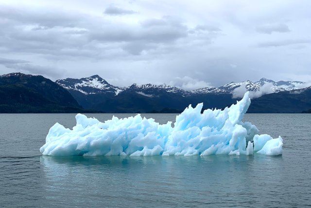 Schmelzende Eisberge sind nur eine von vielen Folgen der globalen Erwärmung.
