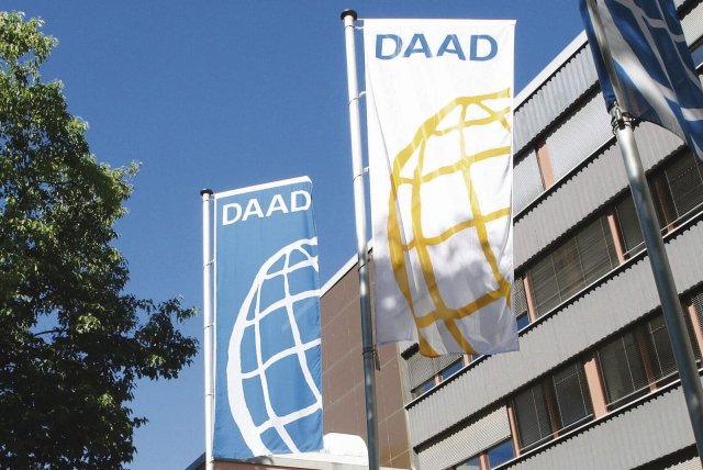 DAAD-Zentrale in Bonn: Die Ampel will die Mittel für die größte Förderorganisation für den internationalen Austausch von Studierenden und Wissenschaftler*innen drastisch kürzen.