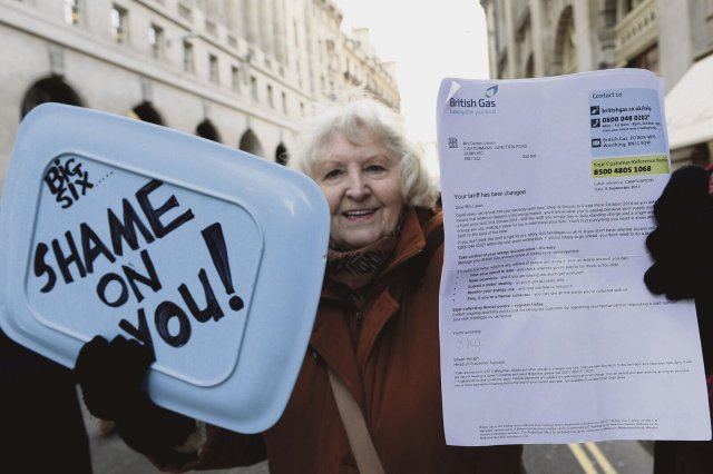 Bereits im Jahr 2013 kam es in Großbritannien zu Protesten gegen Energiearmut. In diesem Jahr könnte es wegen der hohen Preise nun zu einer massenhaften Zahlungsverweigerung kommen.