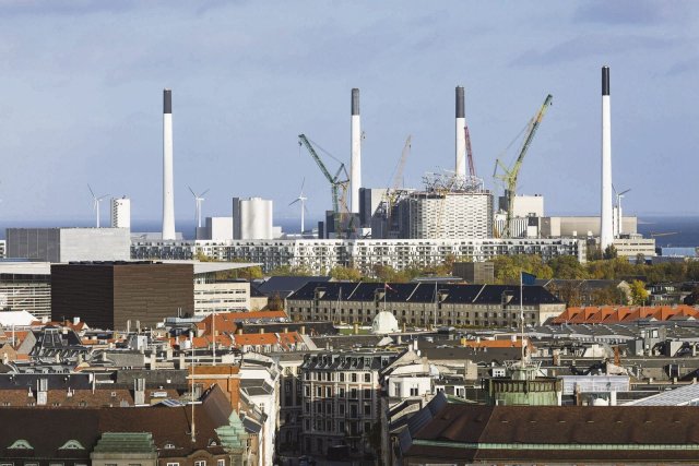 Blick auf das Kraftwerk Amager in Kopenhagen