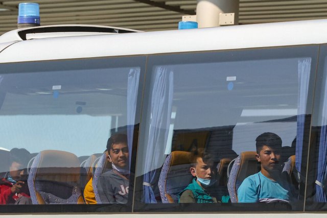 Kinder, die ohne Eltern nach Deutschland kommen wie diese aus griechischen Flüchtlingslagern nach Hannover gebrachten Jungen, haben bis heute kaum Chancen, im Herkunftsland gebliebene Geschwister nach Deutschland nachzuholen.