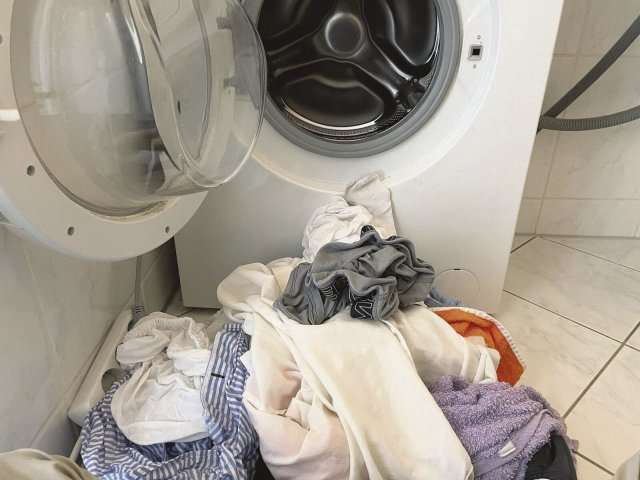 Die Waschmaschine sollte nur mit voll gefüllter Trommel genutzt werden.