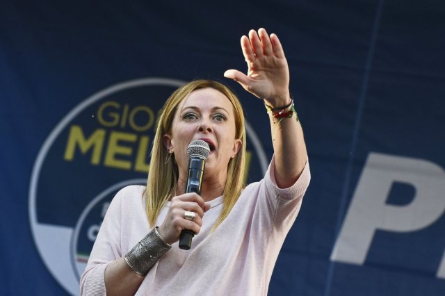 Schauriges Jubiläum: Hundert Jahre nach Mussolinis Marsch auf Rom könnte unter Führung von Giorgia Meloni erneut eine extrem rechte Regierung an die Macht kommen.