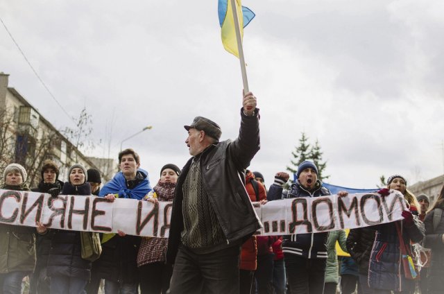 In Tokmak demonstrierten Anfang März mehrere hundert Menschen gegen die russische Besatzung.