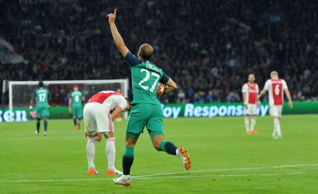 Der Ball und sein Freund: Lucas Moura schoss Tottenham 2019 mit drei Toren gegen Ajax ins Finale der Königsklasse.