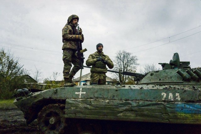 Ukrainische Truppen setzen ihren Vormarsch fort.
