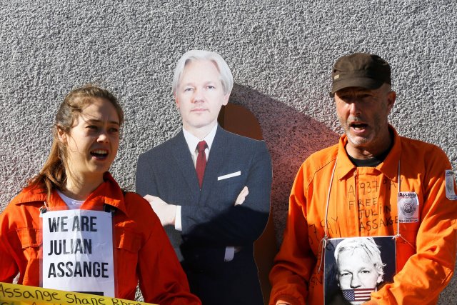 Demonstration für Assange am 8. Oktober 2022 vor dem britischen Parlament
