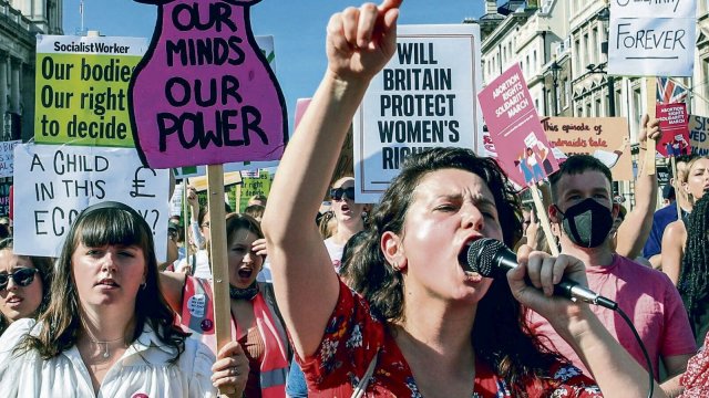 Gegen das Urteil des US-Supreme Court vom Juni, das das Recht auf Abtreibung einschränkt, gab es weltweit Proteste, so auch in London