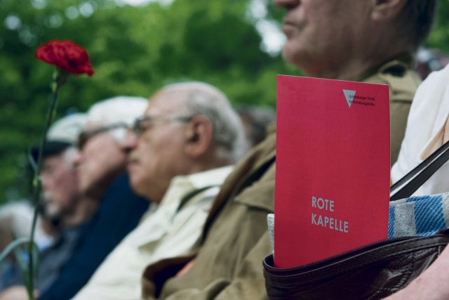 Späte Gerechtigkeit: Einweihung eines Denkmals in Lichtenberg für die Mitglieder der »Roten Kapelle« im Jahr 2011
