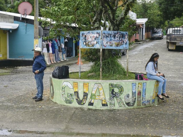 Auf den Straßen in Guarjila sieht man kaum mehr junge Männer. Einige wurden bereits verhaftet, andere fürchten sich davor, willkürlich mitgenommen zu werden.