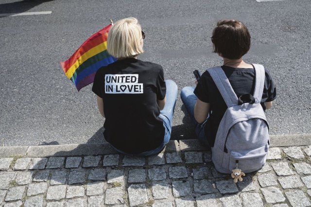 Wohin gehen queere Jugendliche in Berlin, wenn sie sich sicher und verstanden fühlen wollen? Queersensible Jugendeinrichtungen gibt es nicht genug.