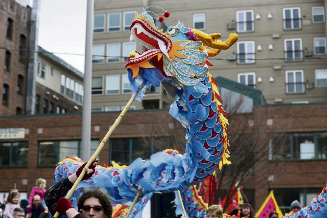 Der chinesische Drachen zeigt sich zum chinesischen Neujahrsfest Anfang Februar selbstbewusst auf den Straßen von Seattle.