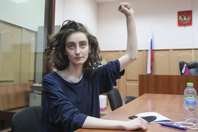Alla Gutnikowa bei ihrem Prozess in Moskau