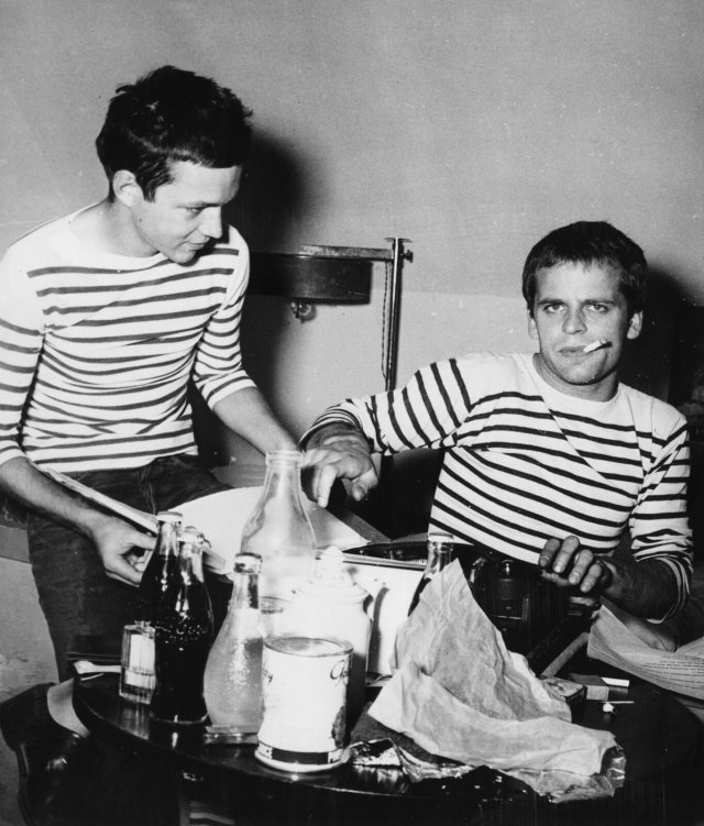 Thomas Harlan und sein Freund Klaus Kinski als Söldner in Frankreich, August 1953