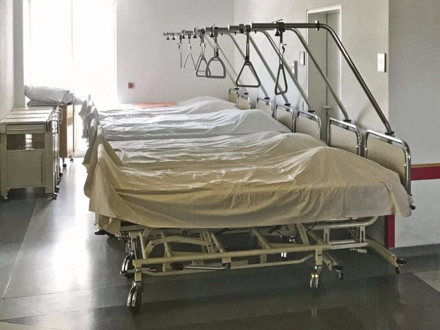 In Sachsens Krankenhäusern werden Betten abgebaut.