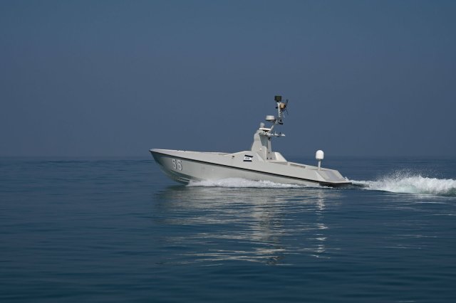 Ein »Unmanned Surface Vessel« des US-Militärs bei einer Übung im Persischen Golf.