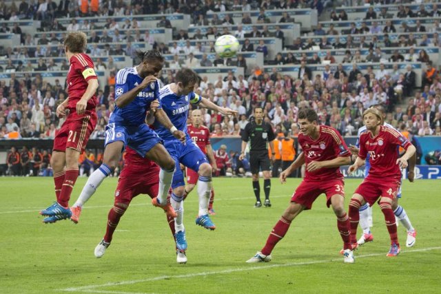 Chelseas größter Tag: Didier Drogba (2. v. l.) gleicht im Finale der Champions League gegen München aus und holt später den Titel per Elfmeter.