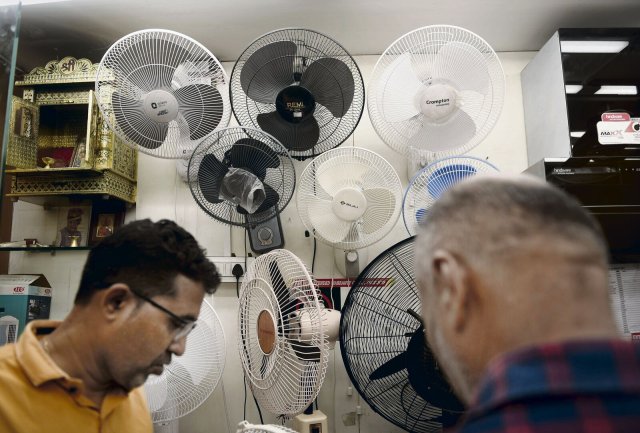 Ventilatoren reichen bald nicht mehr: In Indien gibt es zurzeit eine Hitzewelle.
