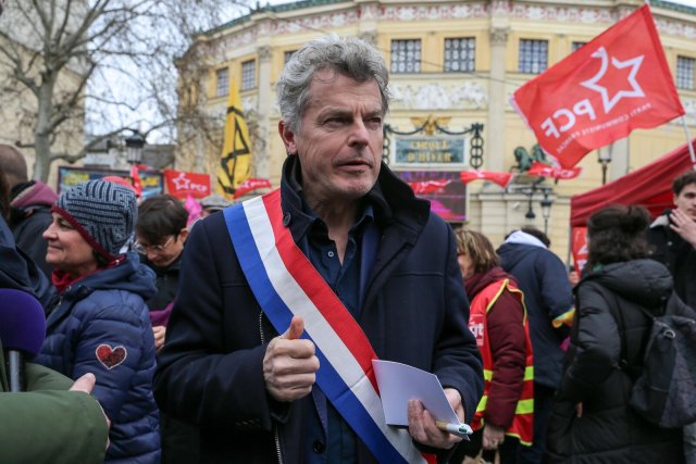Als Präsidentschaftskandidat errang der französische Kommunistenführer Fabien Roussel 2,28 Prozent der Wählerstimmen.