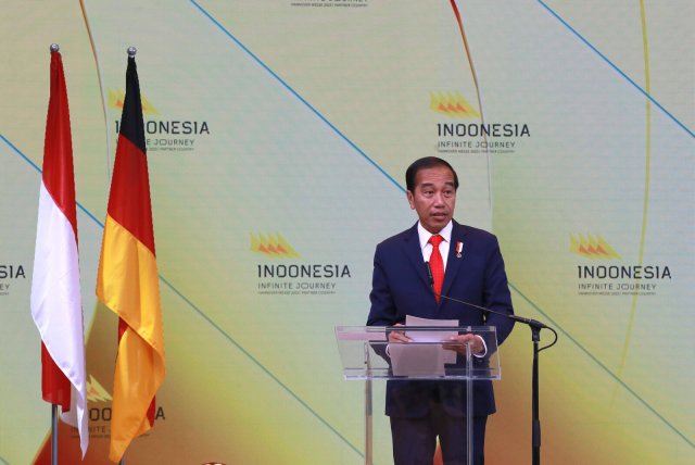 Nachfolger gesucht: Indonesiens Staats- und Regierungchef Joko Widodo ("Jokowi"), hier bei der Eröffnung der Hannovermesse, darf nicht wieder zur Wahl antreten. Für die Nachfolge schmieden die Parteien schon jetzt Bündnisse und präsentieren ihre Kandidaten.