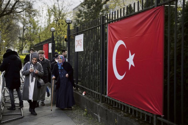 In Deutschland lebende Türk*innen können noch bis zum 9. Mai ihre Stimme für die türkische Parlaments- und Präsidentschaftswahl abgeben.