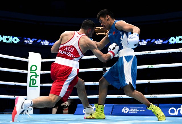 Bei der Box-WM in Taschkent treten Russlands Boxer wie Gabil Mamedov (l.) schon wieder unter russischer Flagge an.