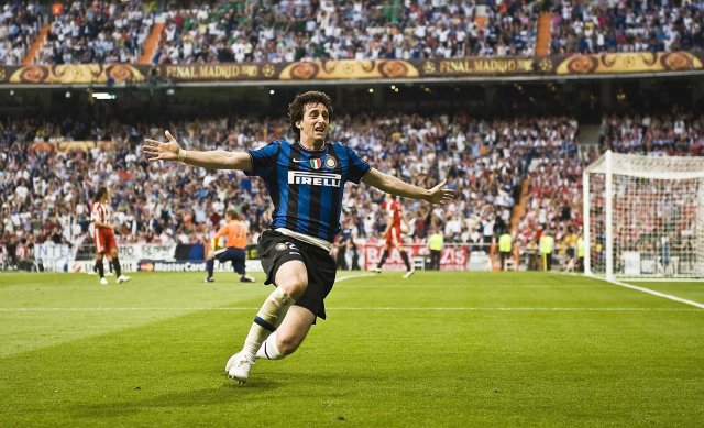 Schöner war das Fußballleben von Diego Milito nie: Mit zwei Toren schoss er Inter gegen Bayern 2010 zum Titel.