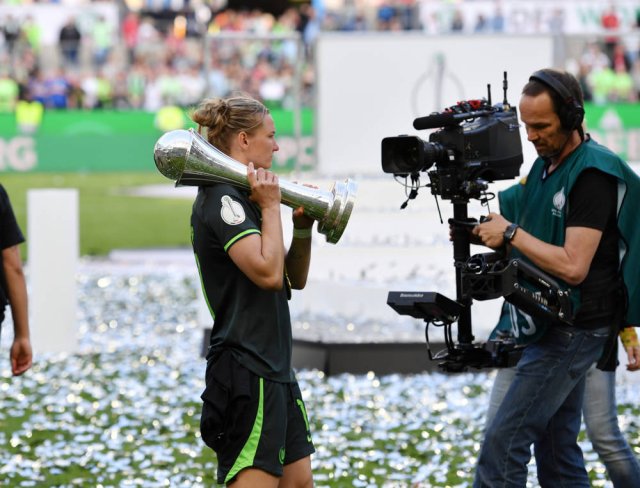Bei ihrem DFB-Pokalsieg war das Fernsehen dabei. Nicht auszudenken, wenn Alexandra Popp auch in Australien eine Trophäe erhält, und niemand daheim sieht zu.