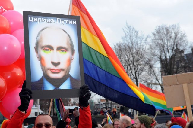In Putins Russland soll es nur »richtige« Männer geben. Gute Verhältnisse, damit diese auch lange überleben, schafft der Kreml nicht.