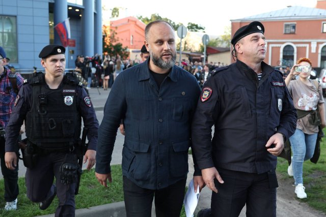 Pawel Gubarjew, Chef des »Klubs der verärgerten Patrioten« wurde beim Versuch, für seinen inhaftierten Klubkameraden Igor Girkin zu demonstrieren, selbst festgenommen.