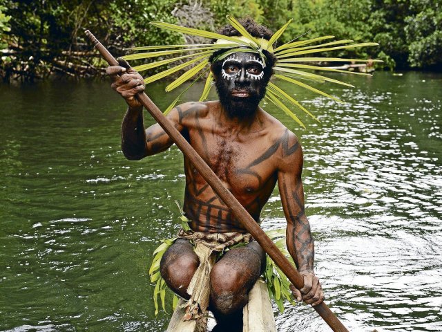 Indigene wie hier in Papua-Neuguinea ist der Wald nicht nur eine ausbeutbare Ressource, sondern auch ein komplexes ökologisches System.