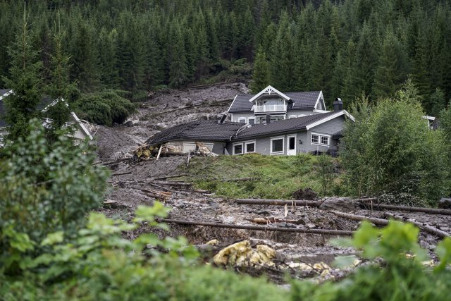 Erdrutsch in Norwegen nach schweren Unwettern