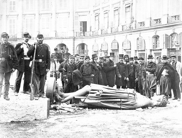 Gemeinsam gegen die alte Ordnung: Die Pariser Kommune 1871 beim Sturz der Siegessäule Colonne Vendôme