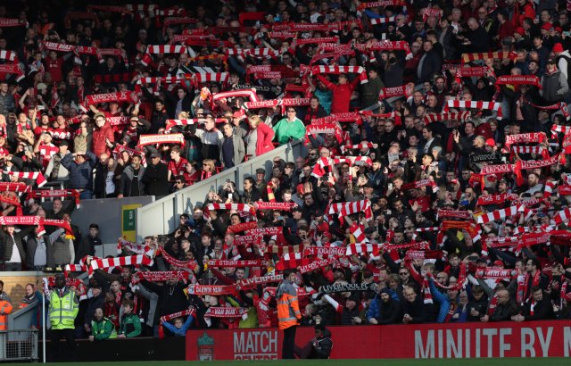 Musik spielt in den Stadien der Welt eine große Rolle, wie bei den Fans des FC Liverpool und ihrer Hymne »You'll Never Walk Alone«.