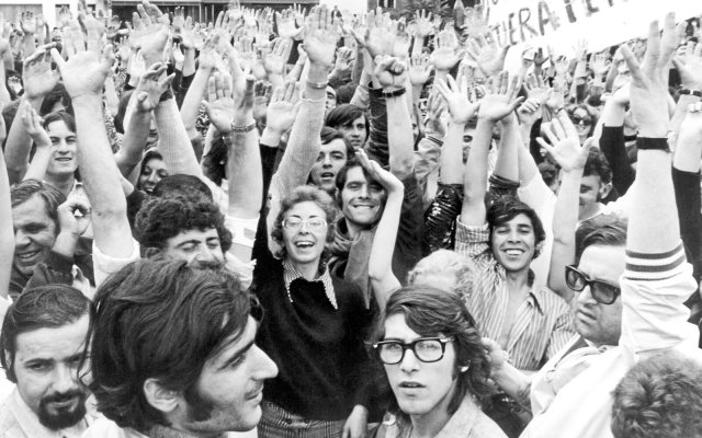 Beschäftigte des Automobilzulieferers Hella demonstrieren während eines Wilden Streiks am 19. Juli 1973 Lippstadt.