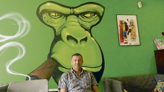 Konsum im Clubraum: Der Franzose Jean-Baptiste Roussel gründete 2016 den »Gorila Verde«.