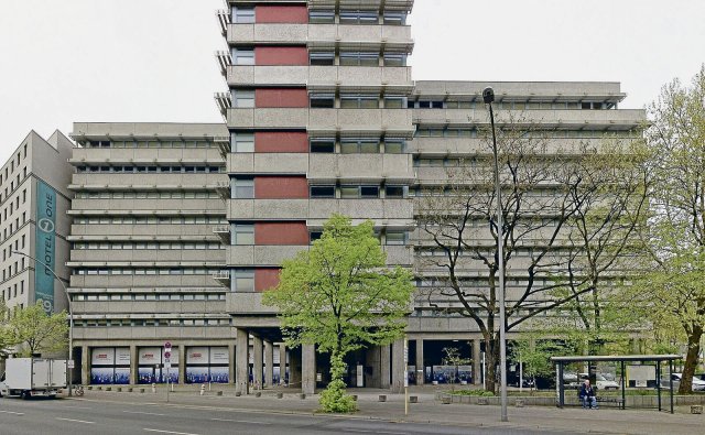 Kurz vor dem Abriss: Das Westberliner Verwaltungsgebäude An der Urania 4-10