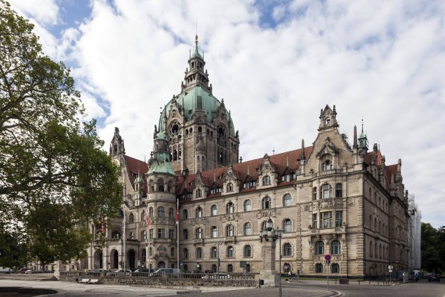 Hinter Fassade eine antiziganistische Verwaltung: Das neue Rathaus in Hannover.
