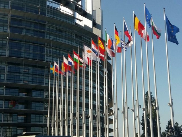 EU-Parlament: Nahost-Konflikt: Tiefe Gräben in EU-Fraktion The Left