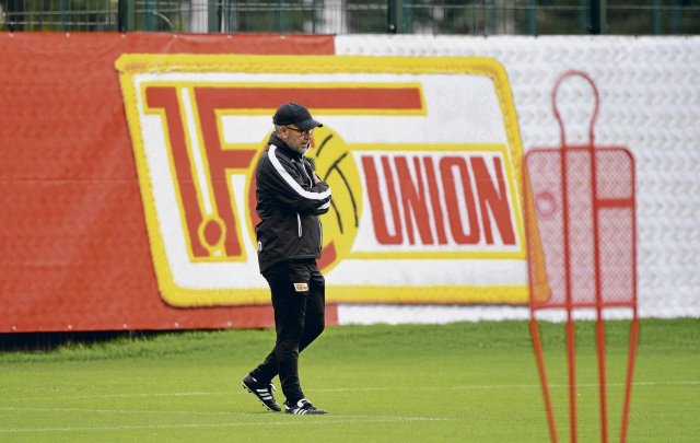 Trainer Urs Fischer und der 1. FC Union Berlin gehen fortan getrennte Wege.