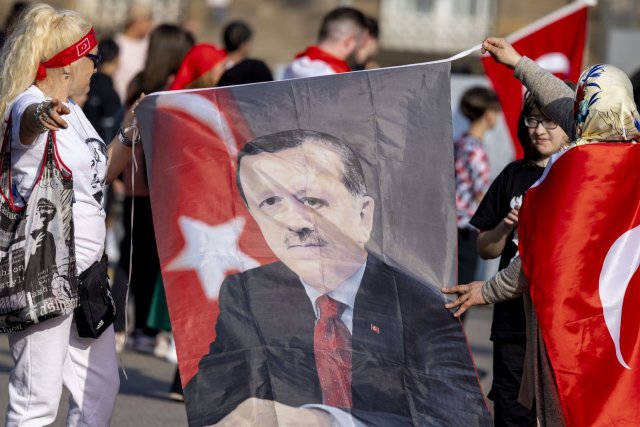 Erdoğan war zuletzt 2018 zum Staatsbesuch – neben Protest und Scharfschützen auf den Dächern gab es auch Zustimmung.