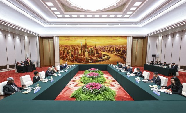 Der chinesische Vizepräsident Han Zheng trifft am Montag die Delegationen verschiedener islamischer Staaten in Peking.