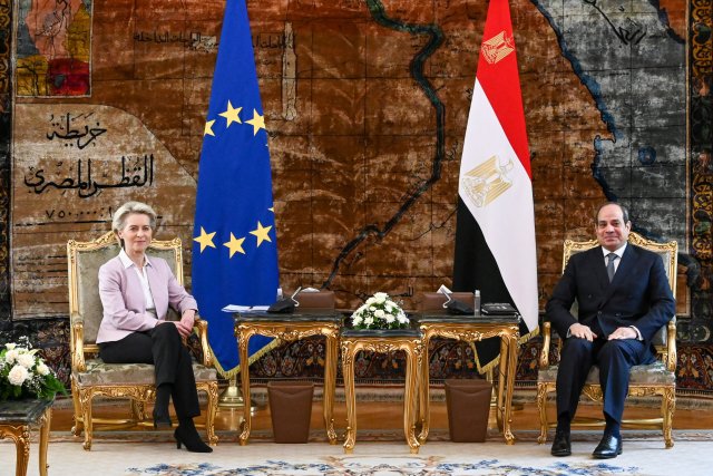 Ursula von der Leyen bei einem Treffen mit Abdel Fattah al-Sisi, dem Präsidenten von Ägypten, vor einem Jahr.