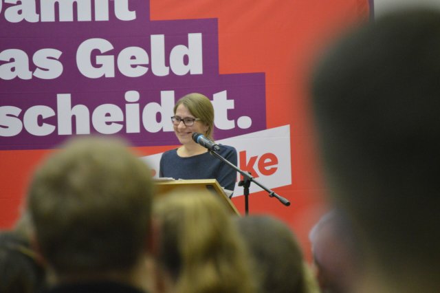 Freunde über 700 Neumitglieder: Linke-Landeschefin Franziska Brychcy beim Parteitag.
