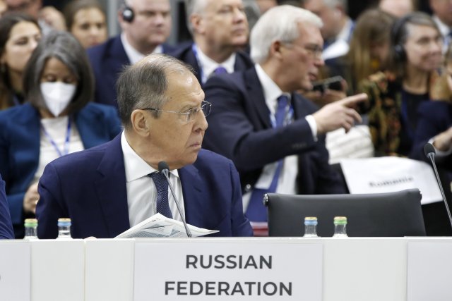 Der russische Außenminister Sergej Lawrow beim OSZE-Treffen in S...